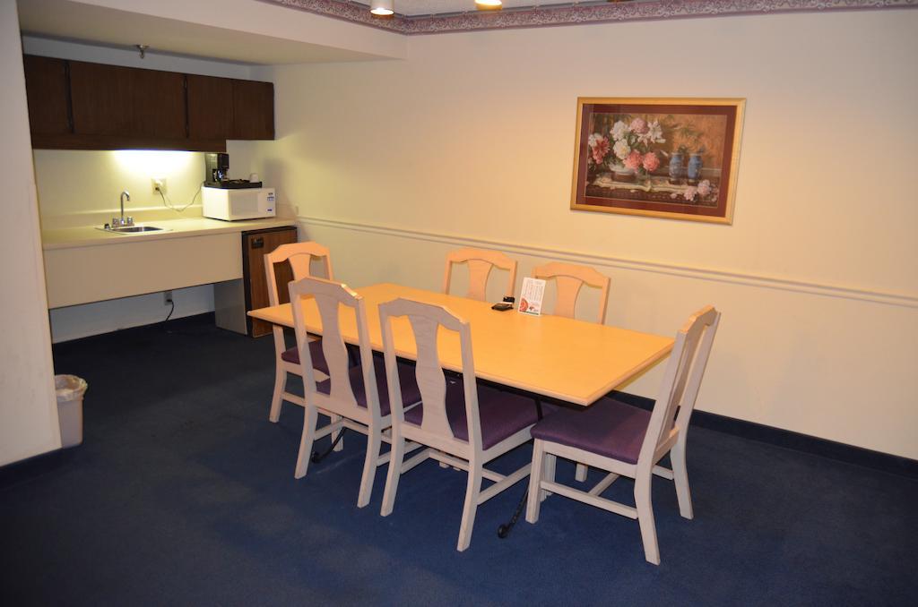 Clarion Hotel Jackson Northwest Luaran gambar