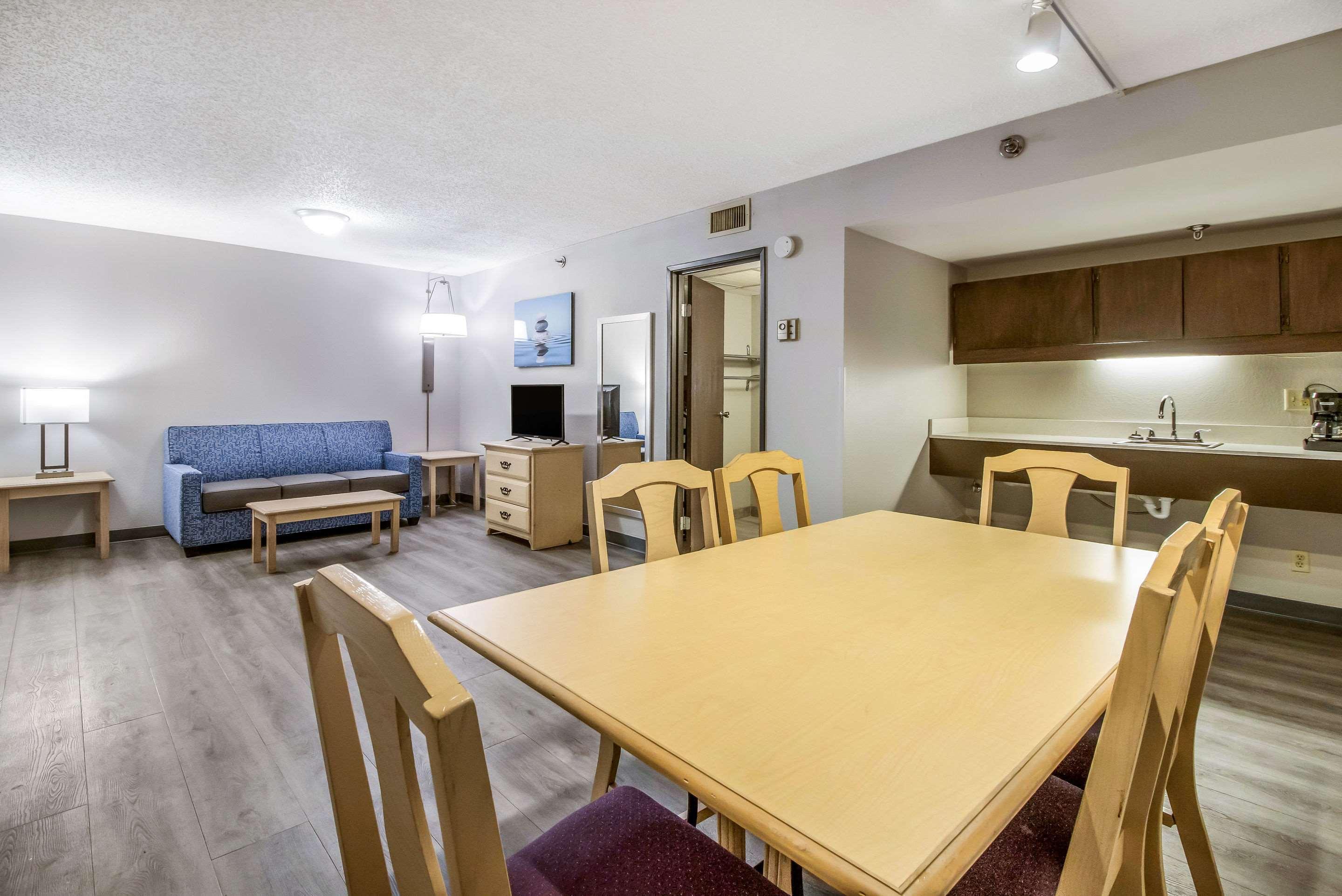 Clarion Hotel Jackson Northwest Luaran gambar