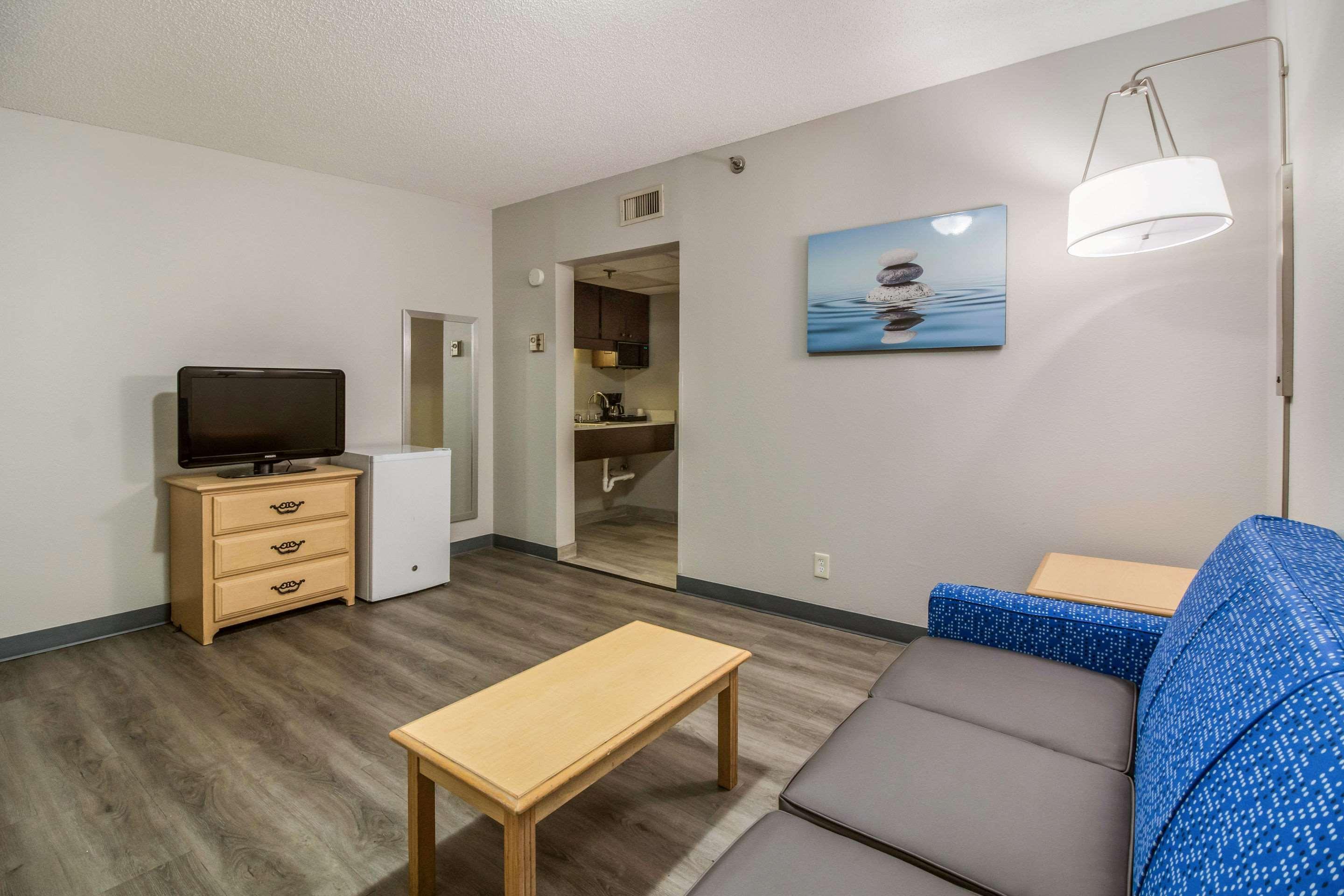 Clarion Hotel Jackson Northwest Luaran gambar