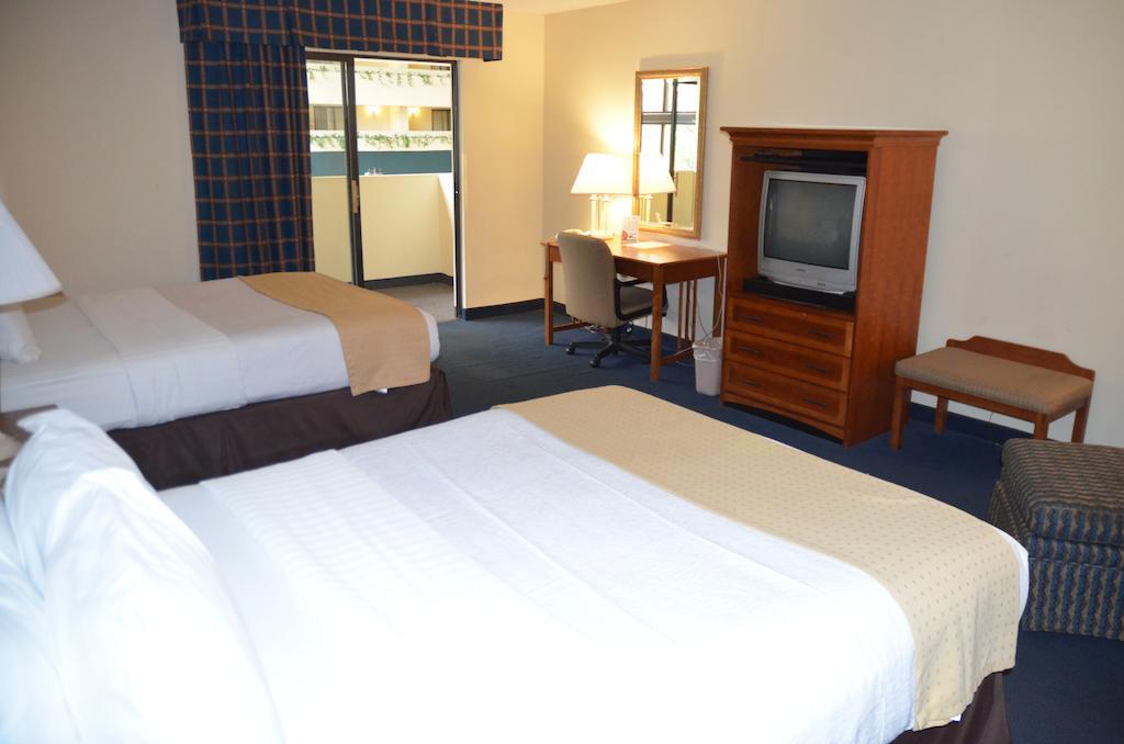 Clarion Hotel Jackson Northwest Luaran gambar