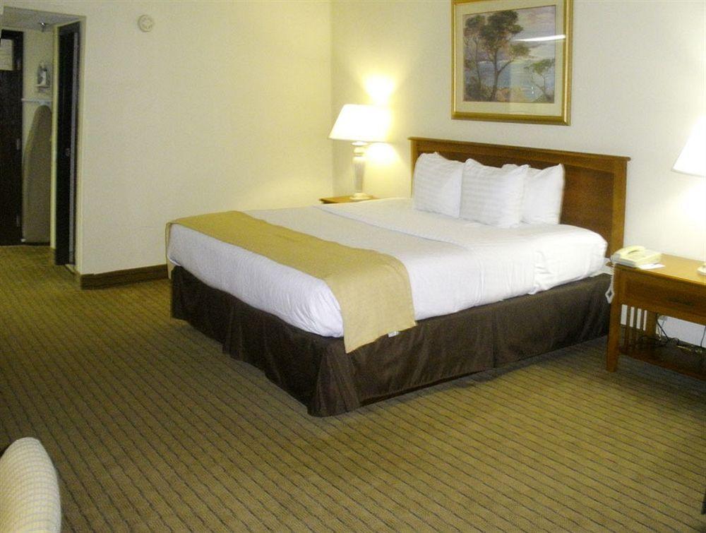 Clarion Hotel Jackson Northwest Bilik gambar